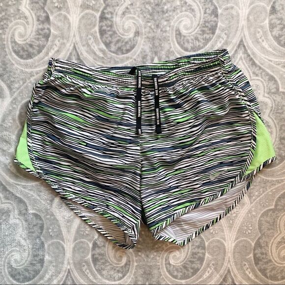 Nike Shorts   - Picture 1 of 2
